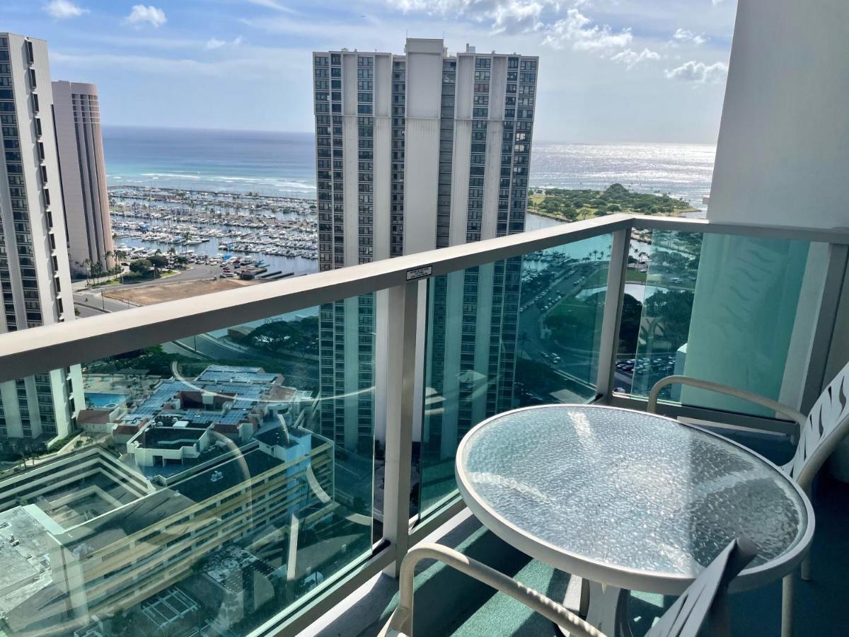 Ala Moana Hotel 31St Floor โฮโนลูลู ภายนอก รูปภาพ